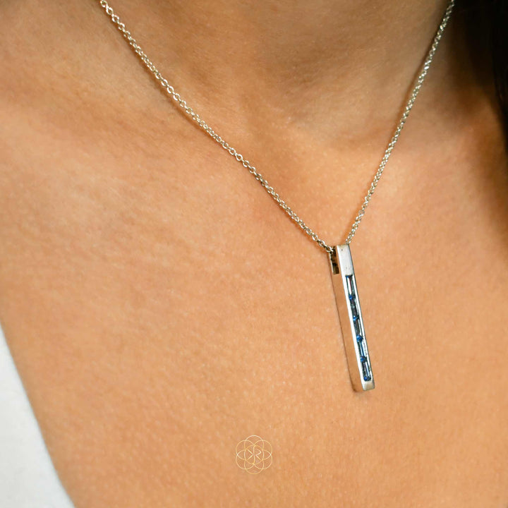 Aligned Necklace